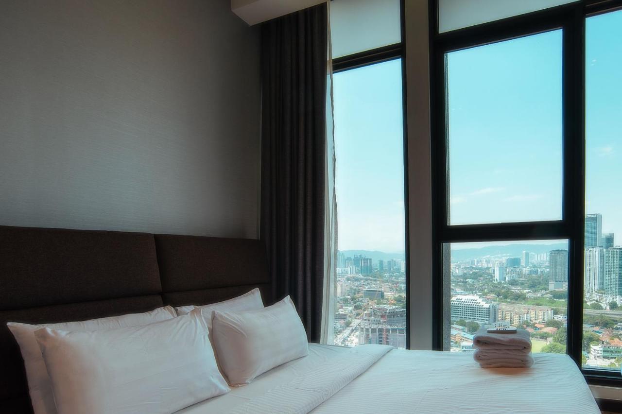 星汇吉隆坡型格麦基全球公寓式酒店 外观 照片 A bedroom in a serviced apartment in Kuala Lumpur, Malaysia