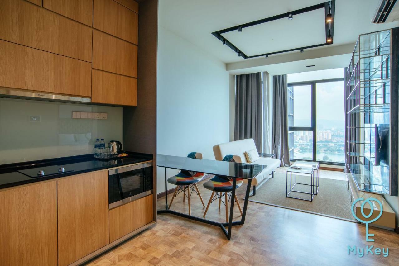 星汇吉隆坡型格麦基全球公寓式酒店 外观 照片 A typical studio apartment in Hong Kong