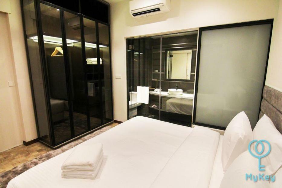 星汇吉隆坡型格麦基全球公寓式酒店 外观 照片 A bedroom with a bathroom